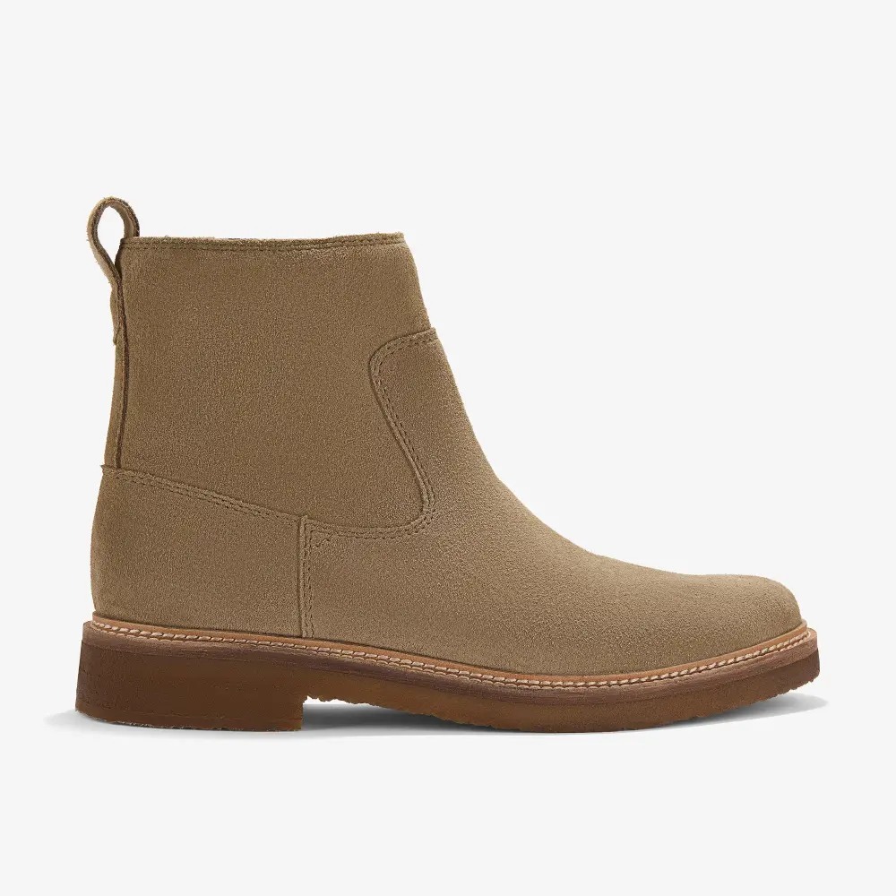 Clarkdale Herren-Chelsea-Boots aus dunkelbeigem Wildleder, Modell „Dark Sand“. online