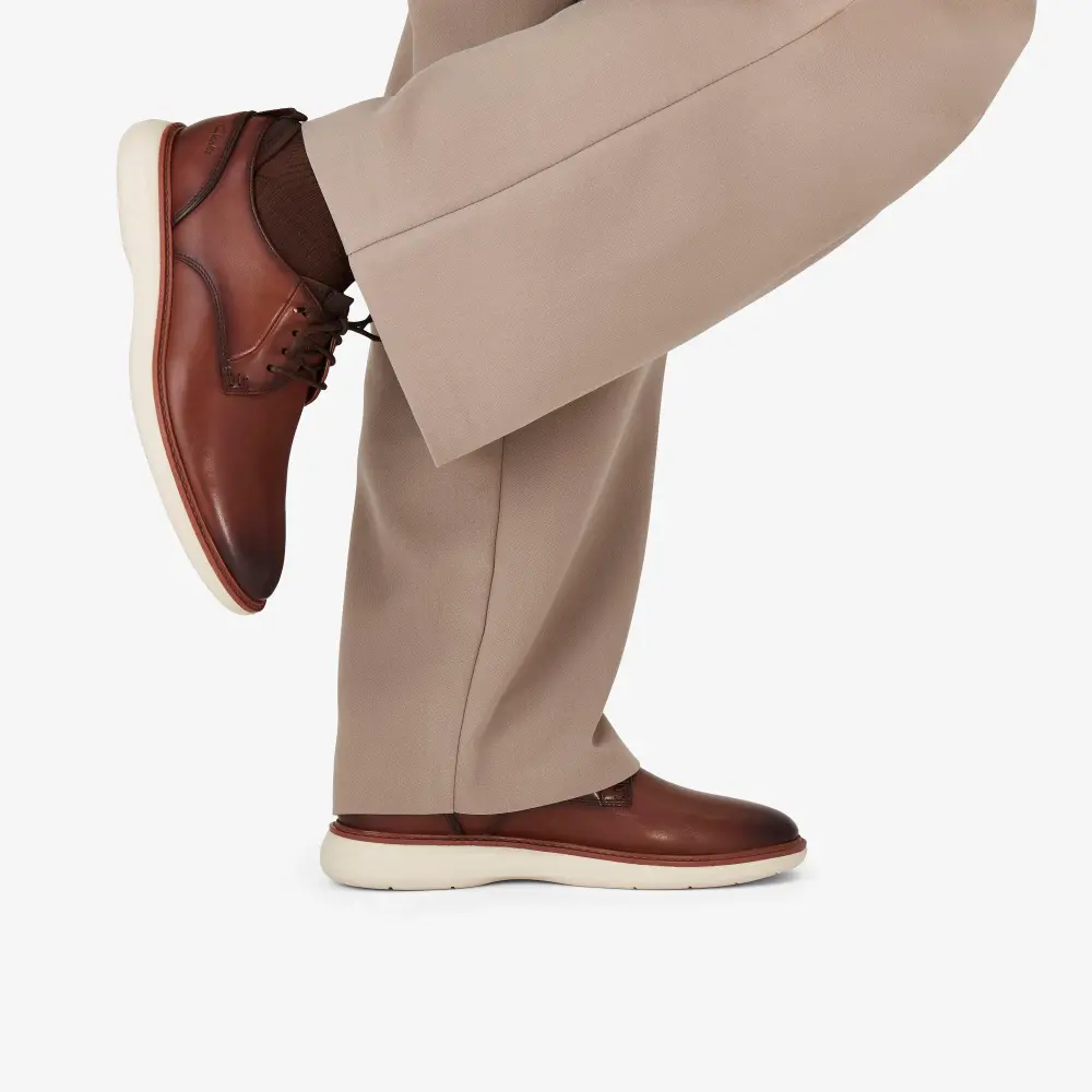 Herren-Oxfordschuhe aus schlichtem, dunkelbraunem Leder vom Typ Brantin online